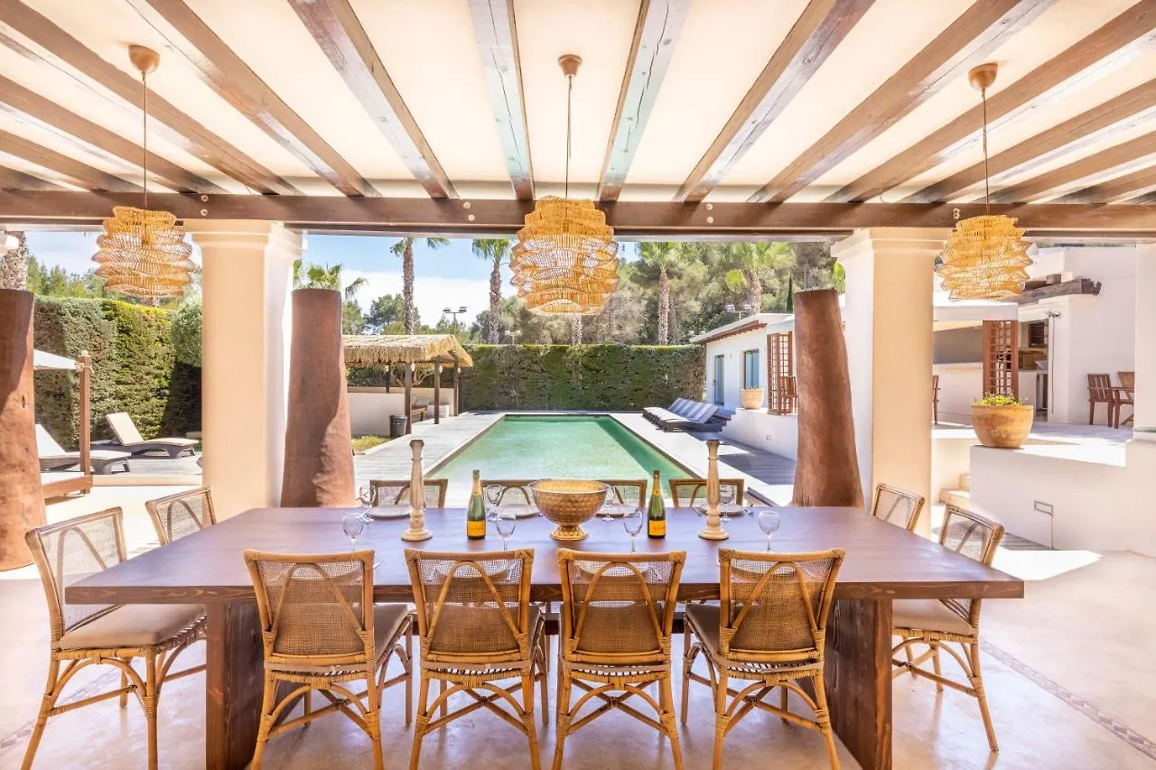 Oasis Villas Complex Cala Llonga