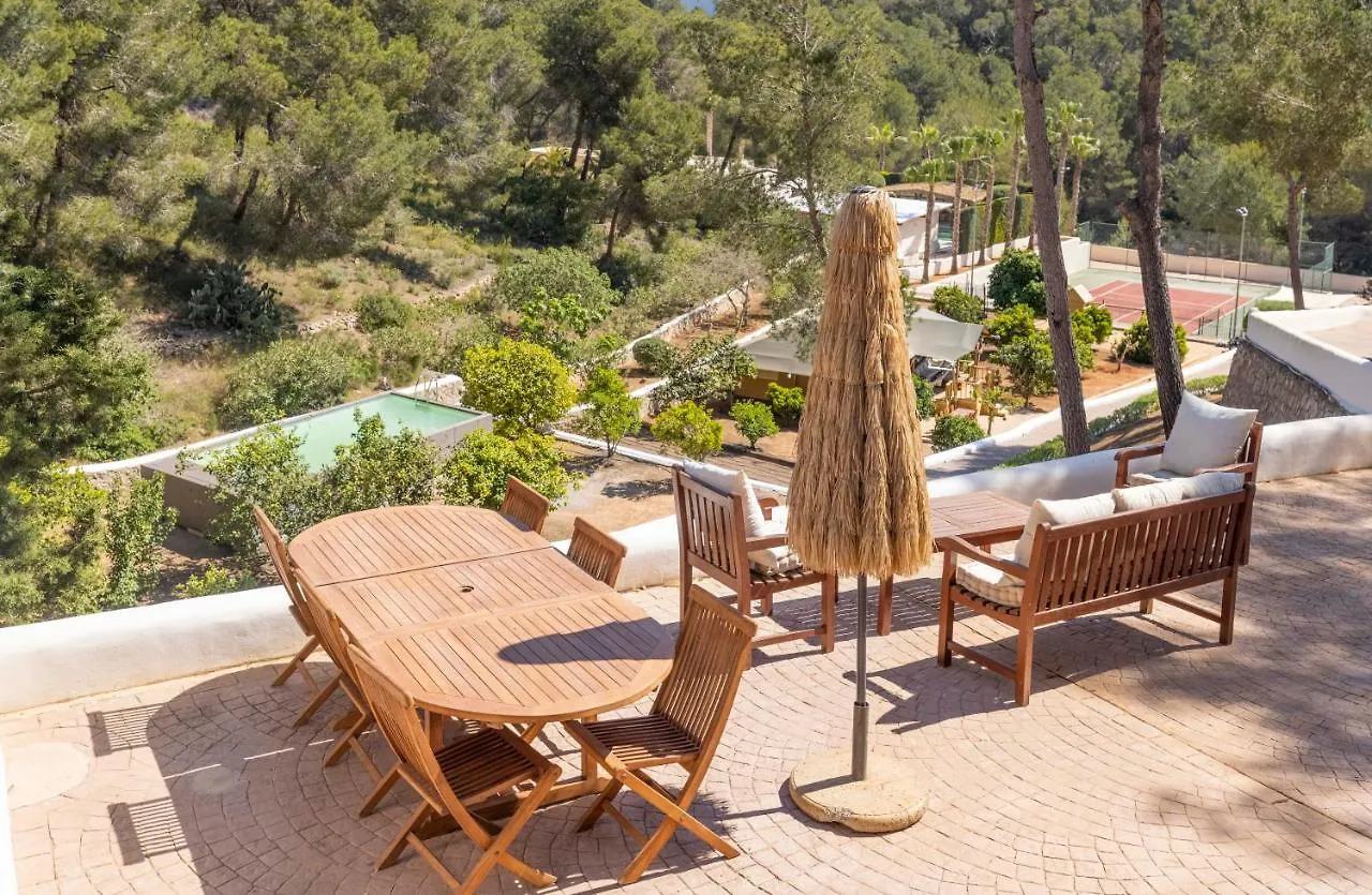 Oasis Villas Complex Cala Llonga  Cala Llonga (Ibiza)